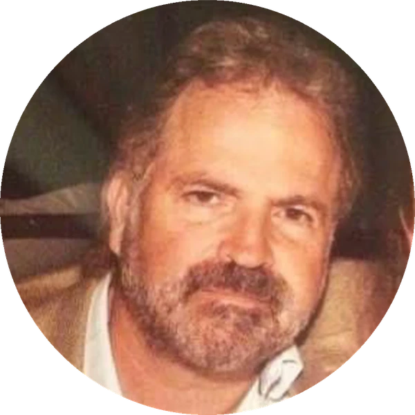 Luis Garza T., autor del libro